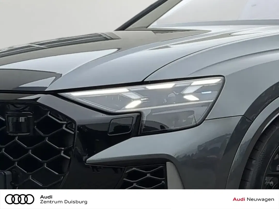 Audi RS Q8 - Thumbnail 5