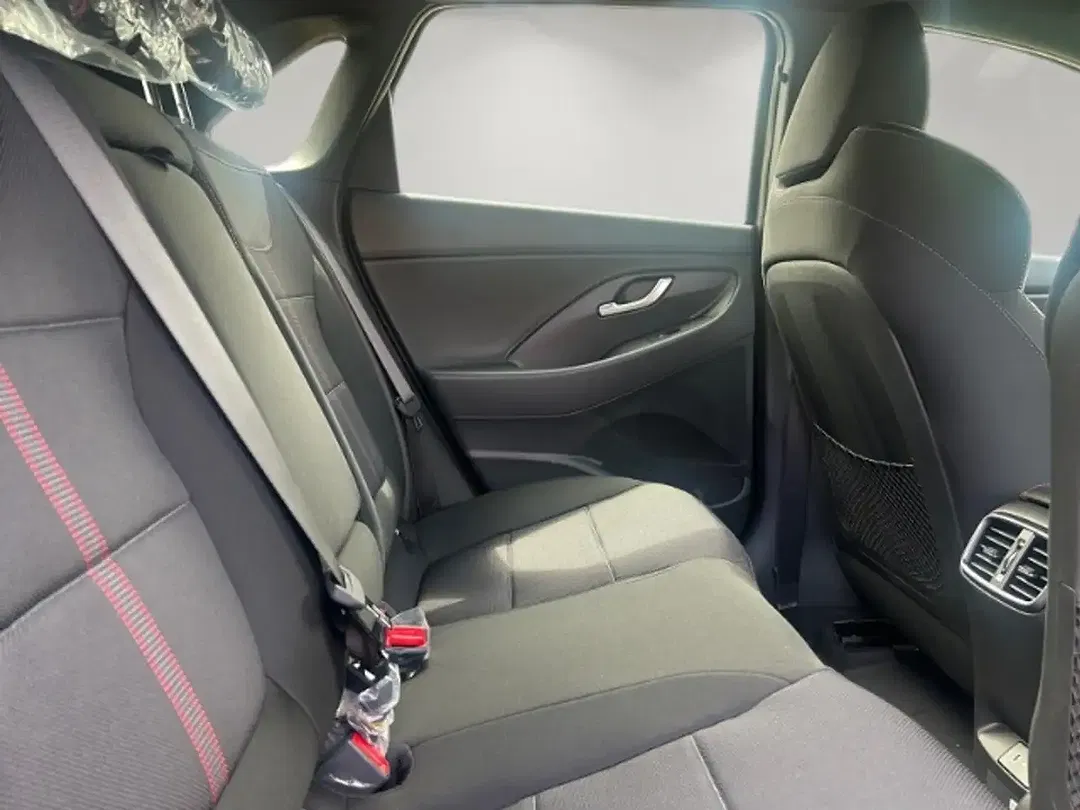 Hyundai i30 - Thumbnail 13