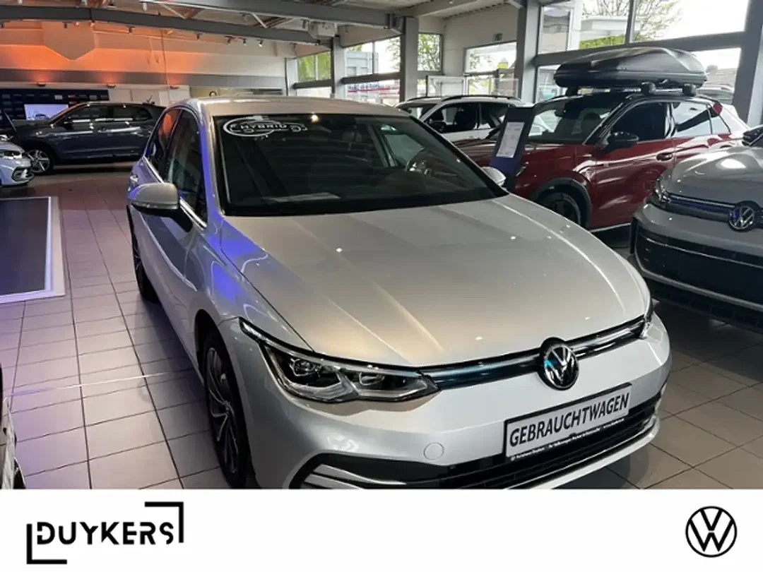 Volkswagen Golf - Afbeelding 1