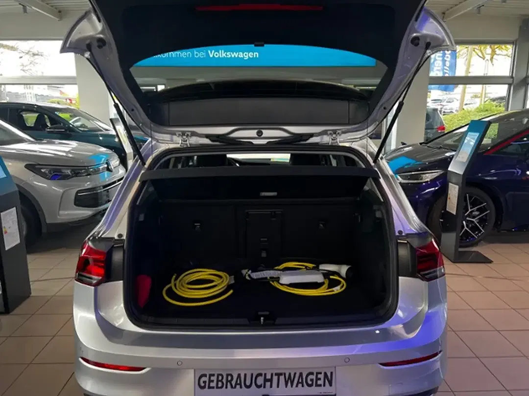 Volkswagen Golf - Thumbnail 7