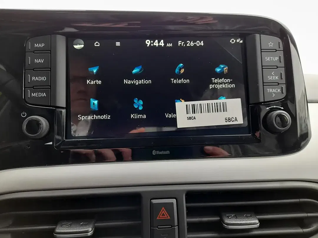 Hyundai i10 - Thumbnail 11