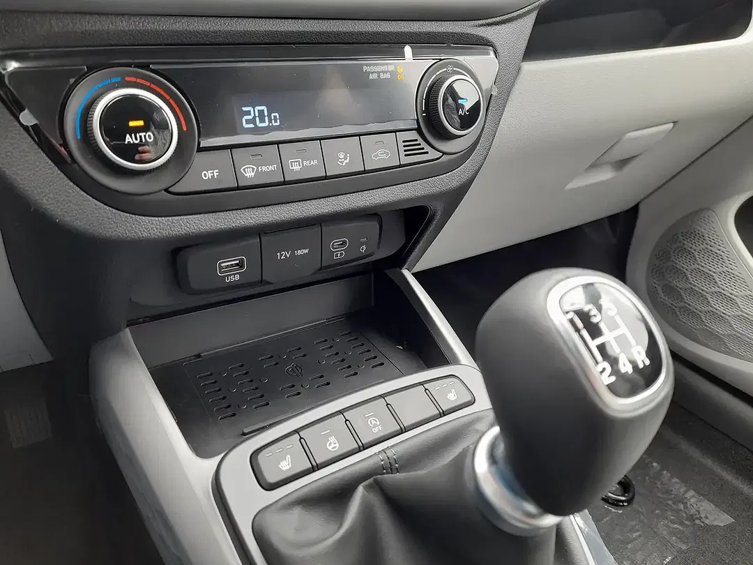 Hyundai i10 - Thumbnail 12