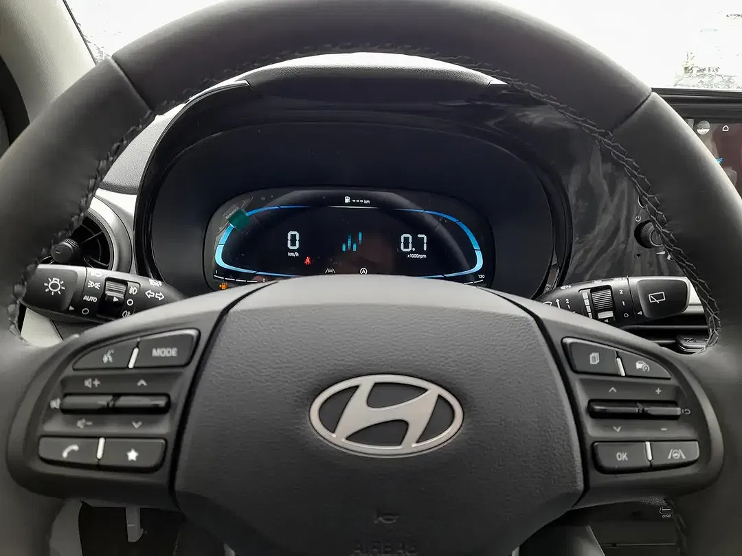 Hyundai i10 - Thumbnail 9
