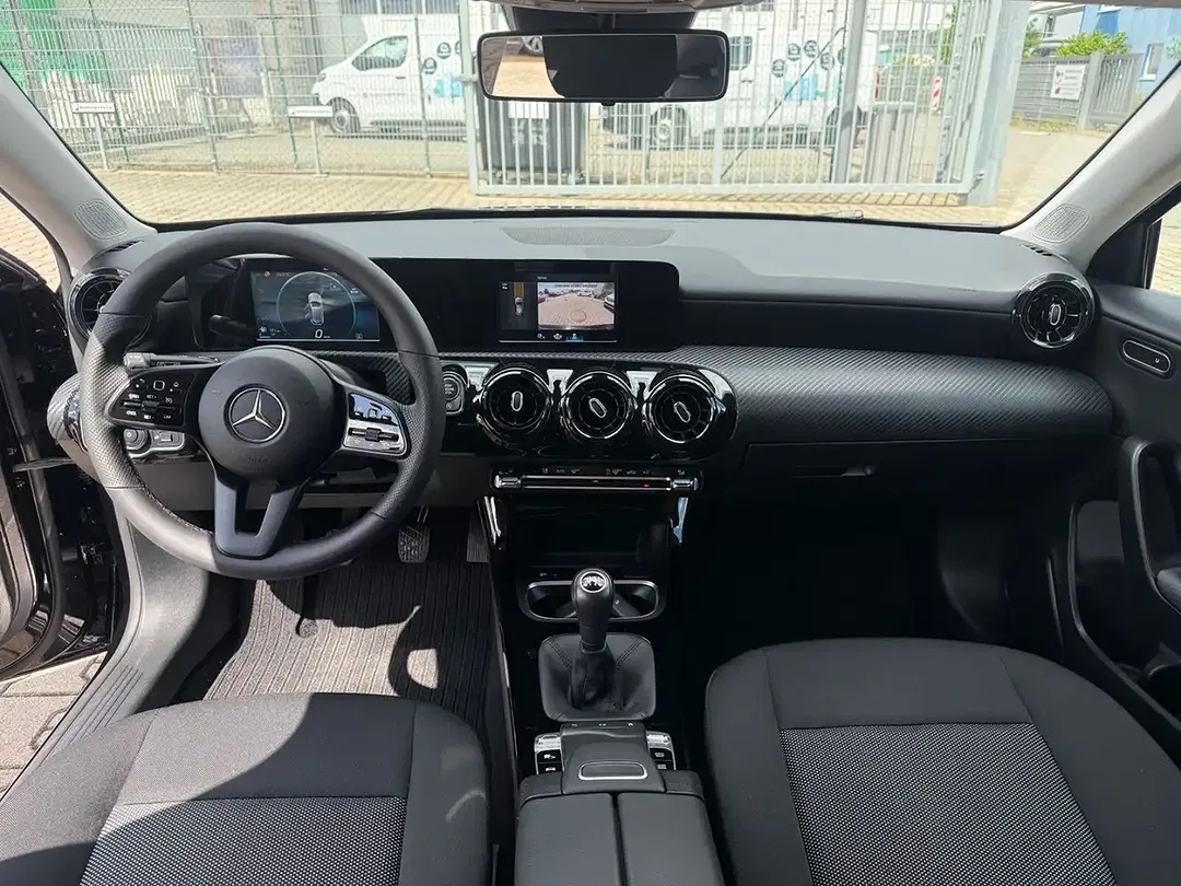Mercedes-Benz A 180 - Thumbnail 15