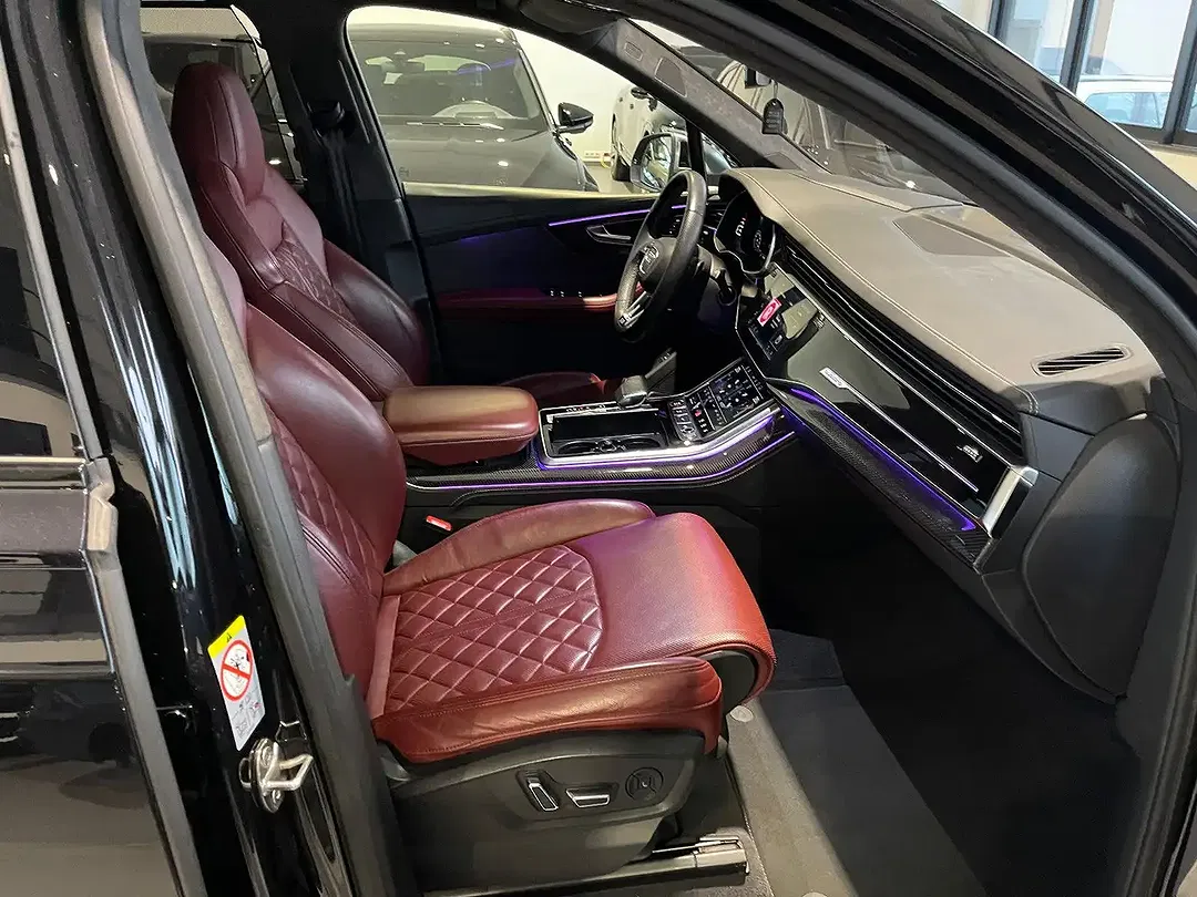 Audi SQ7 - Thumbnail 12