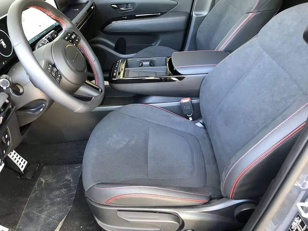 Hyundai TUCSON - Thumbnail 9
