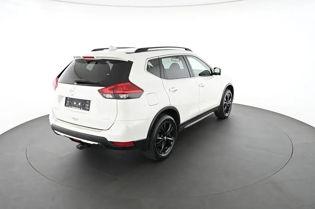 Nissan X-Trail - Thumbnail 2