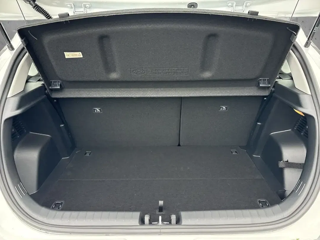 Hyundai i20 - Thumbnail 10