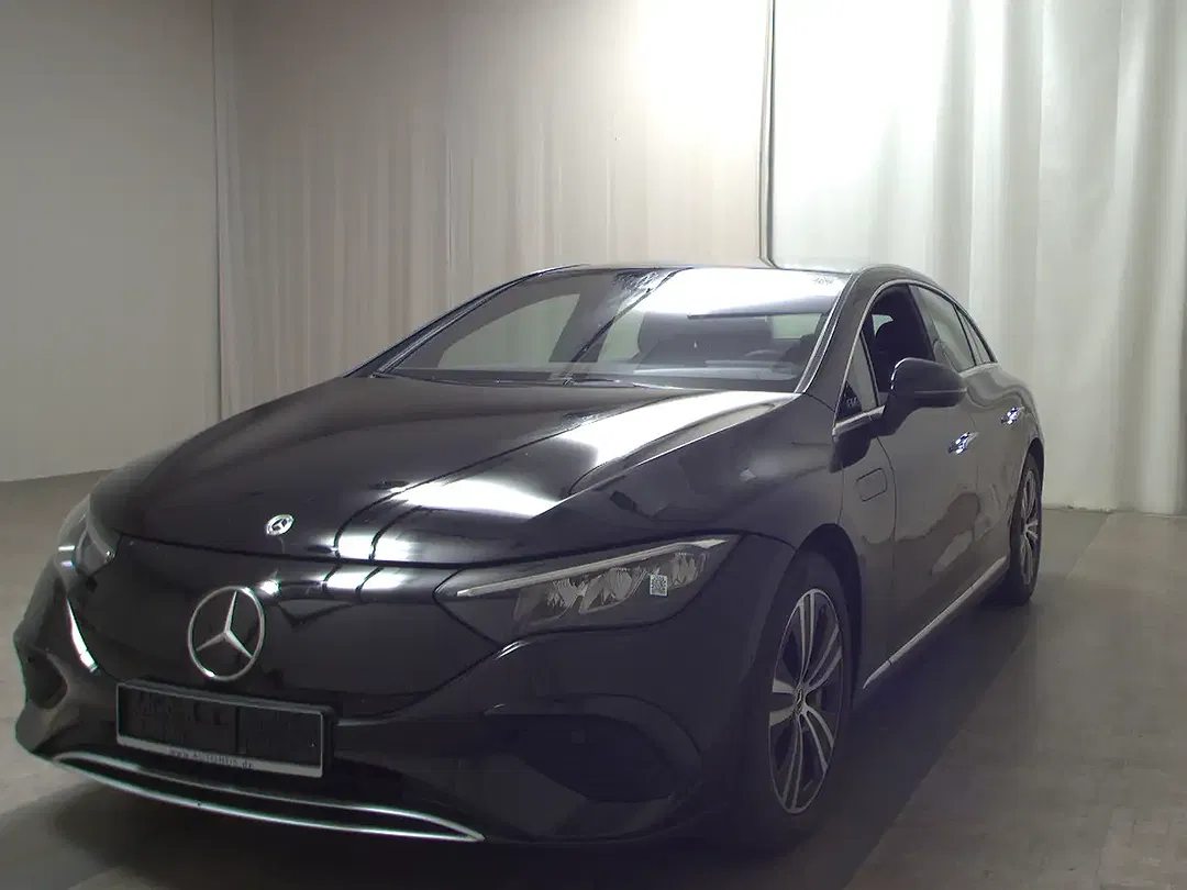 Mercedes-Benz EQE 300 - Thumbnail 2