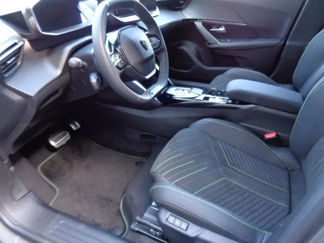 Peugeot 2008 - Thumbnail 9