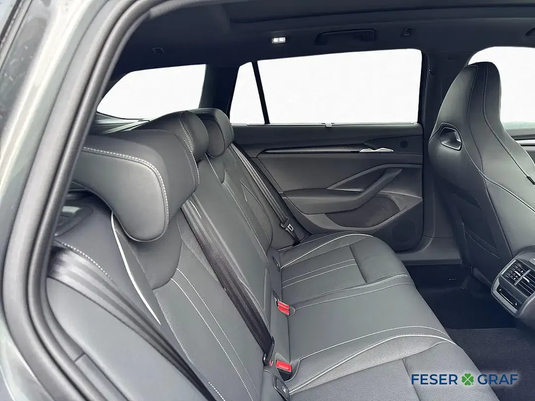 Skoda Superb - Thumbnail 10