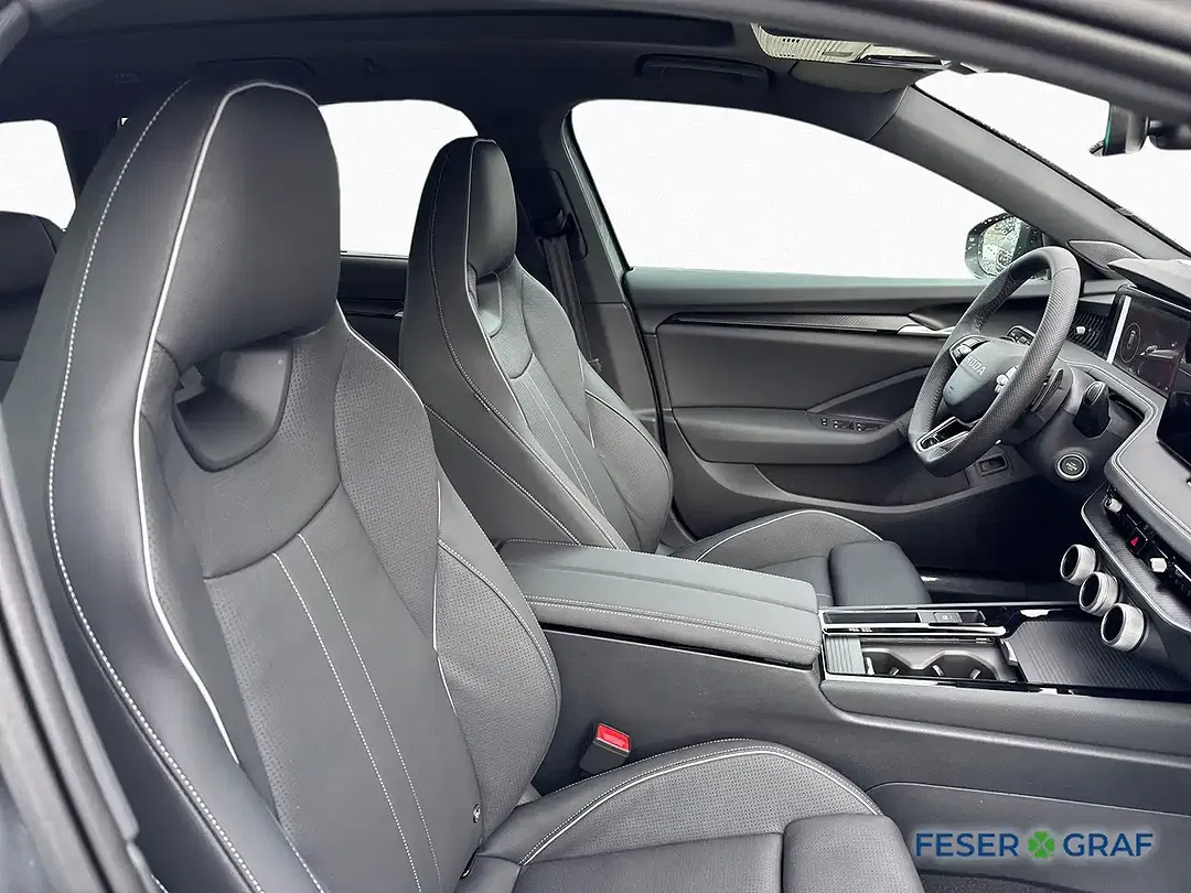 Skoda Superb - Thumbnail 8