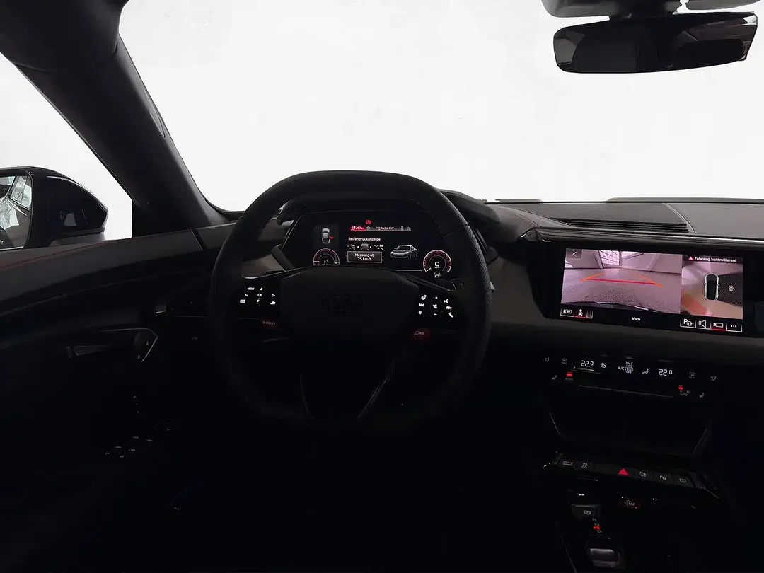 Audi RS e-tron GT - Thumbnail 11