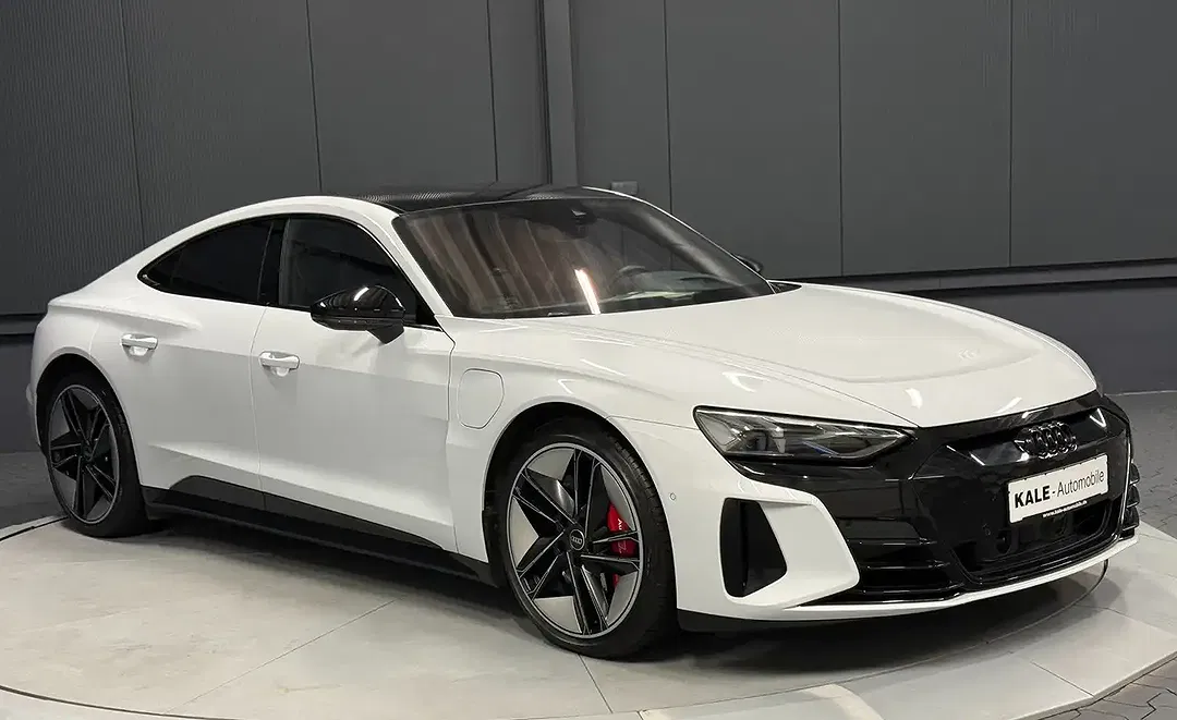 Audi RS e-tron GT - Thumbnail 10