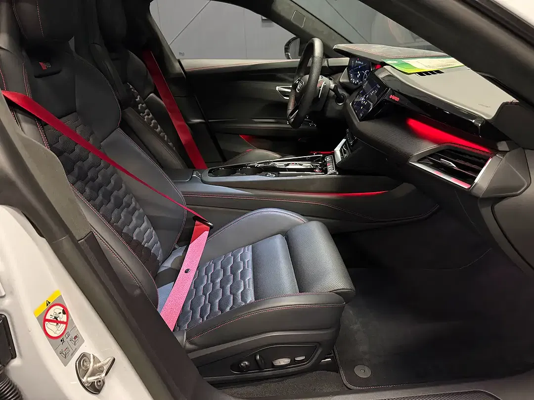 Audi RS e-tron GT - Thumbnail 14
