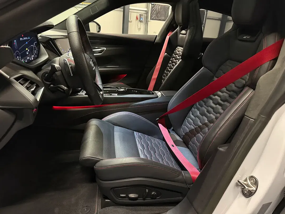 Audi RS e-tron GT - Thumbnail 36