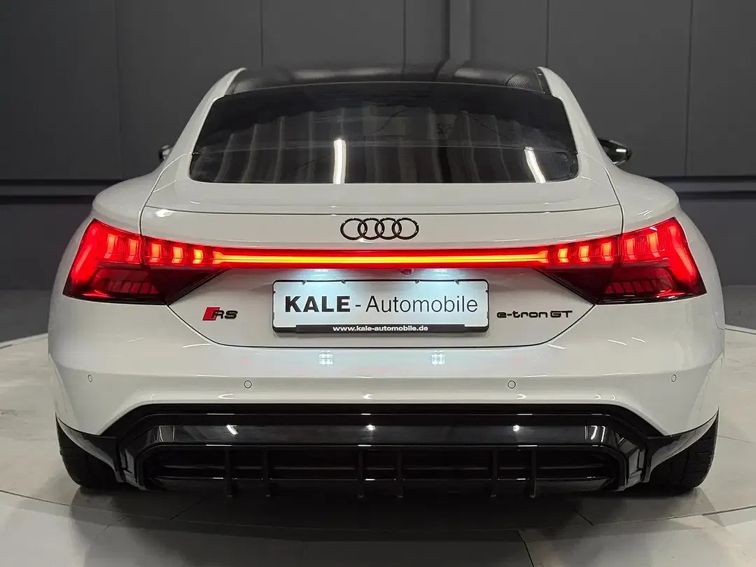 Audi RS e-tron GT - Thumbnail 5