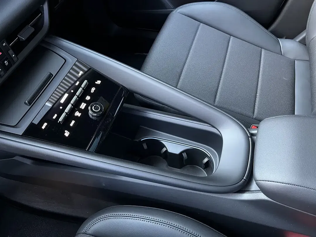 Porsche Macan - Thumbnail 13