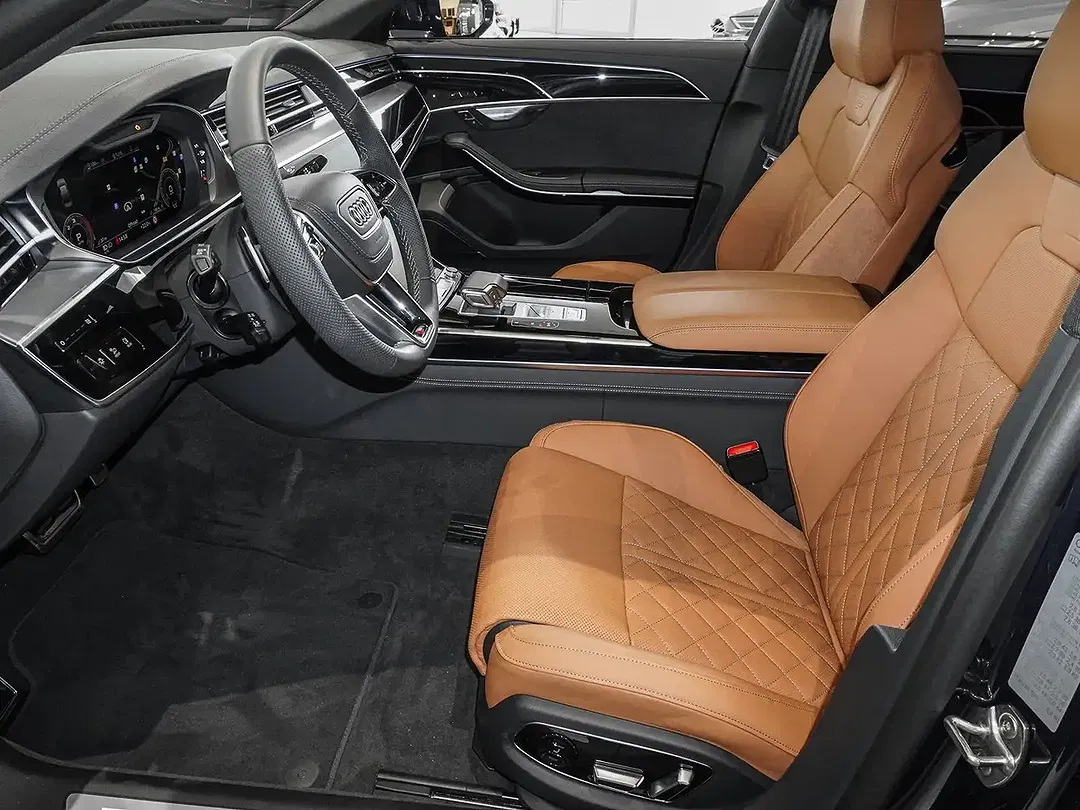 Audi A8 - Thumbnail 12