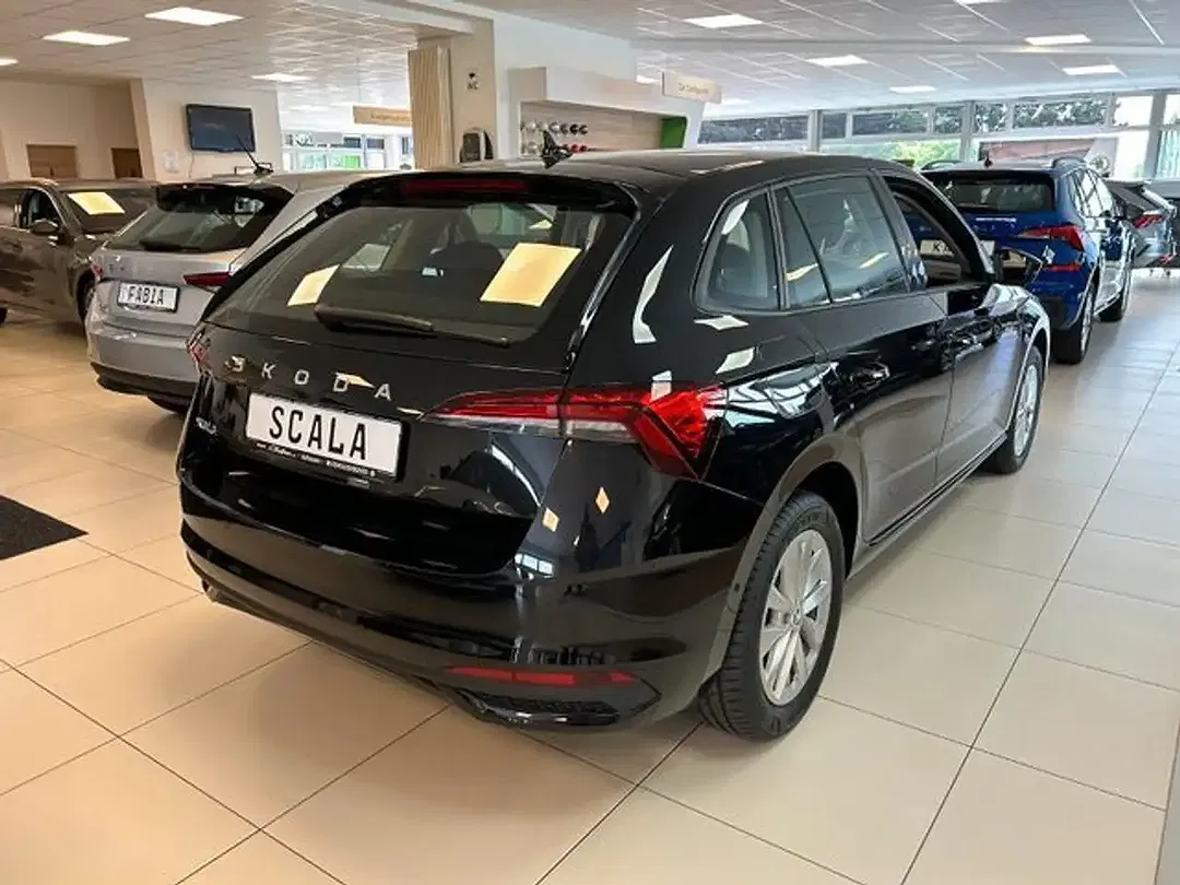 Skoda Scala - Thumbnail 10