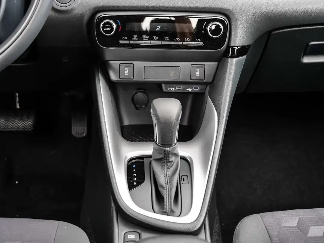 Mazda 2 - Thumbnail 11