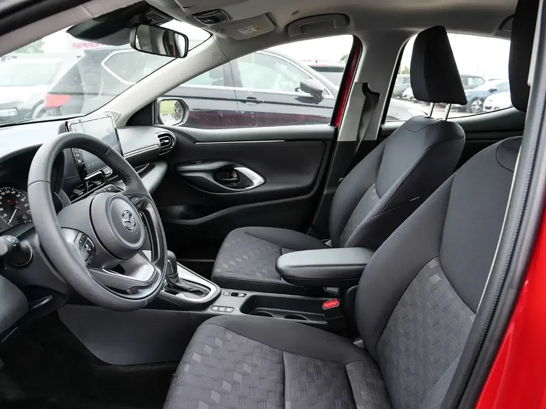 Mazda 2 - Thumbnail 6