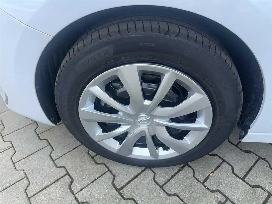 Opel Corsa - Thumbnail 7