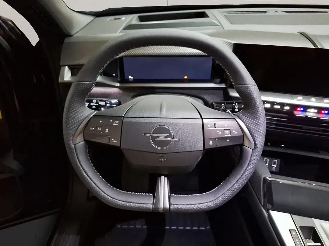 Opel Grandland - Thumbnail 9