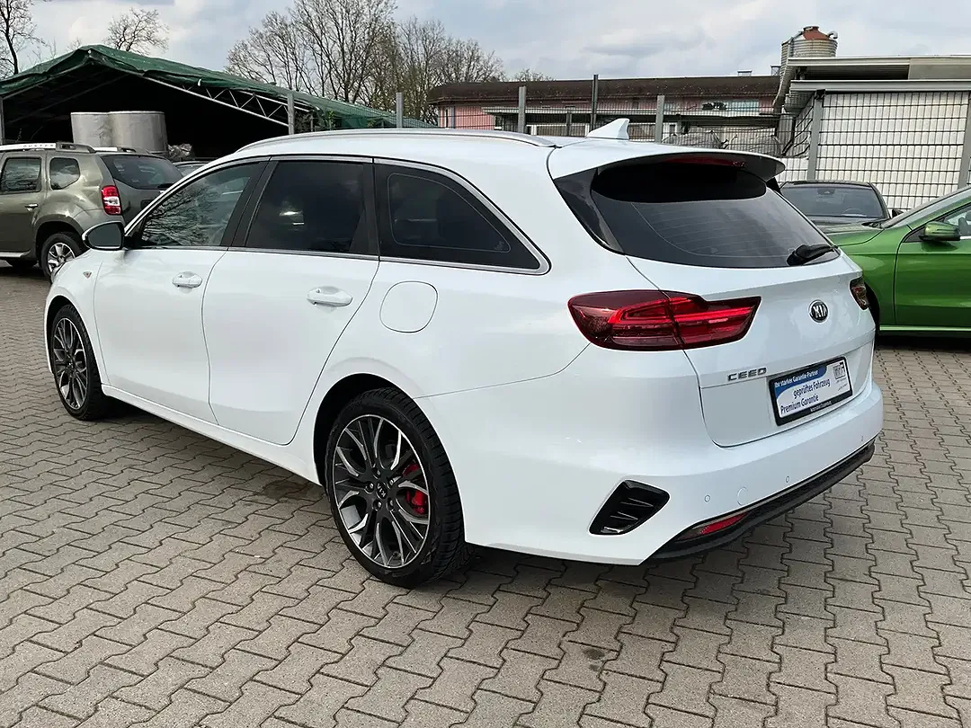Kia Ceed SW / cee'd SW - Thumbnail 4
