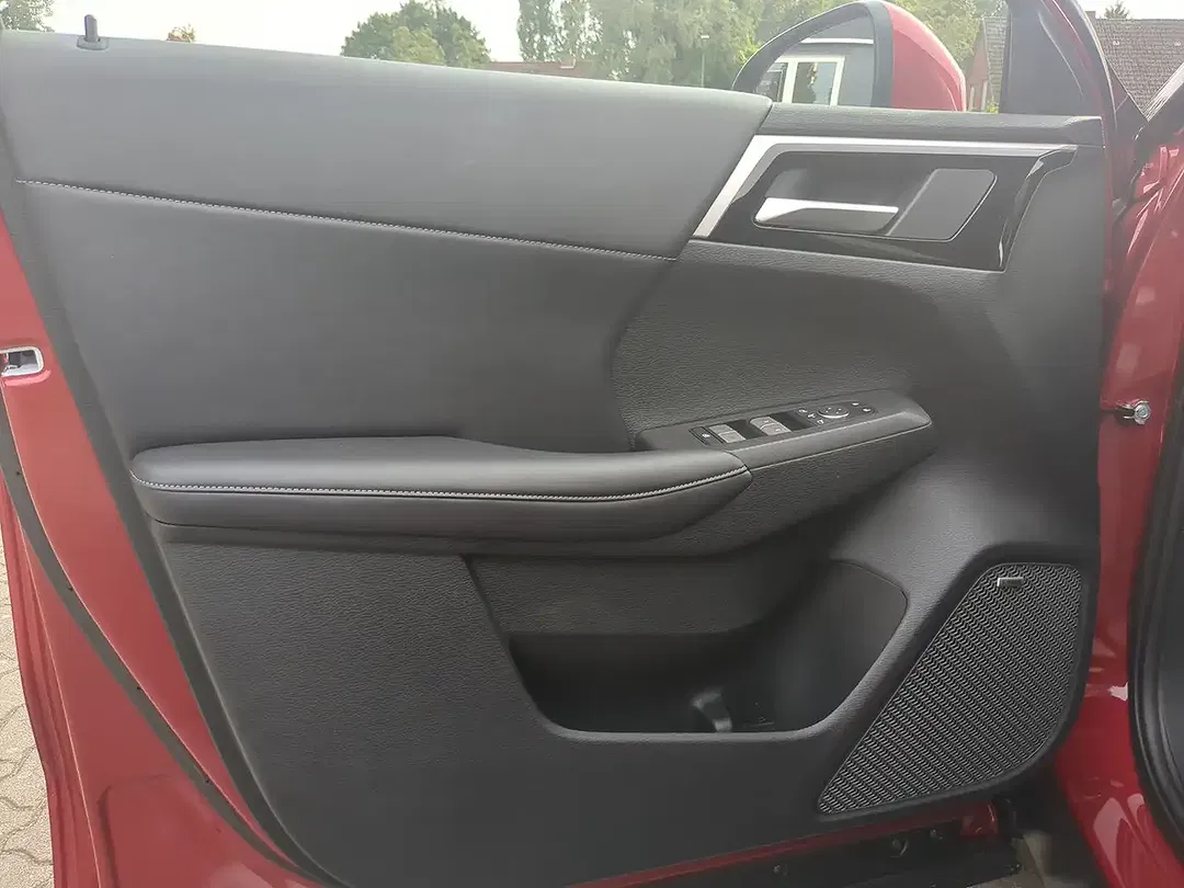 Mitsubishi Outlander - Thumbnail 13