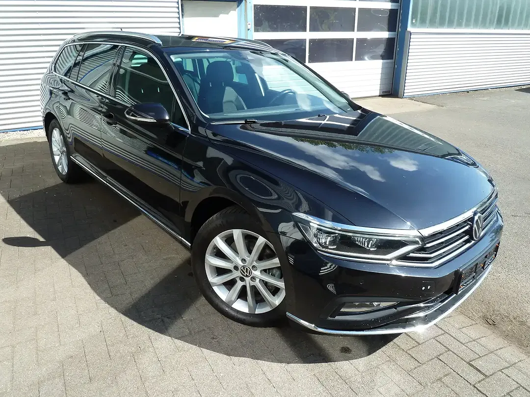 Volkswagen Passat Variant - Thumbnail 3