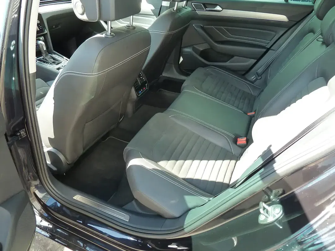Volkswagen Passat Variant - Thumbnail 7