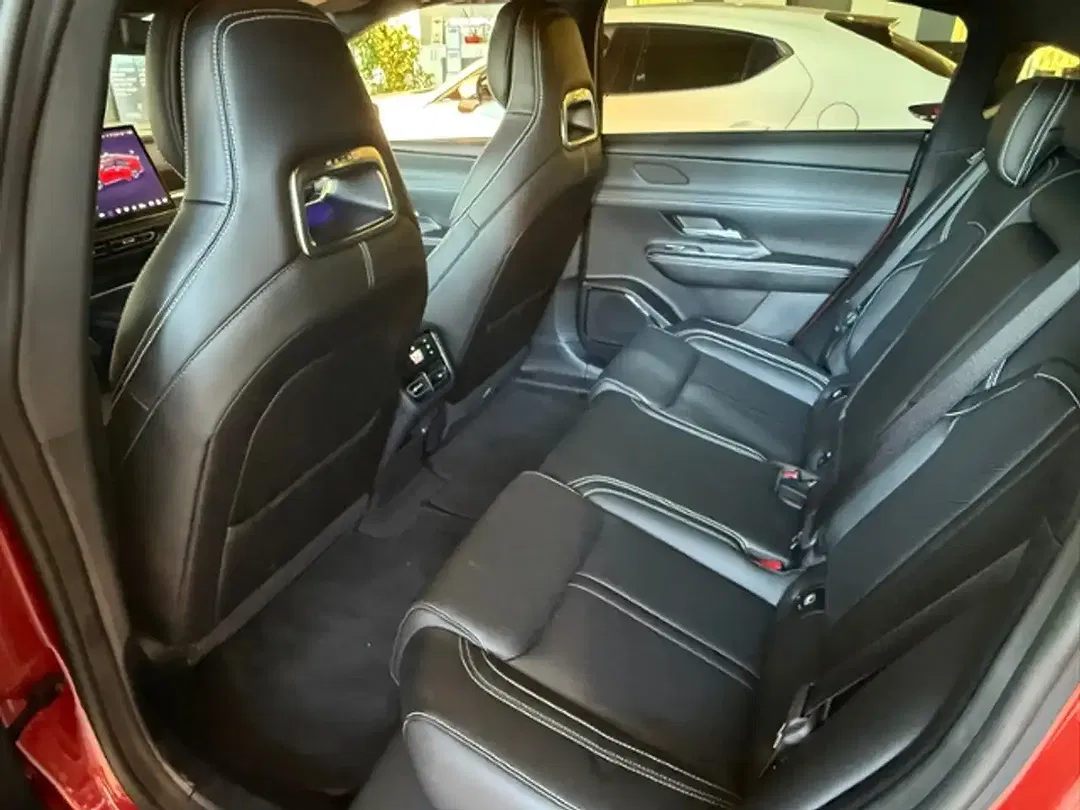 Mazda 6 - Thumbnail 10