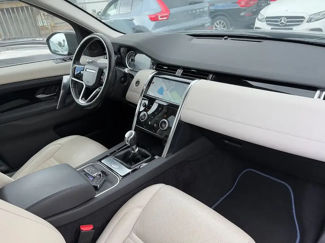 Land Rover Discovery Sport - Thumbnail 6