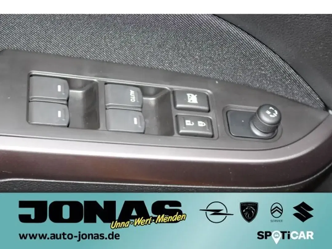 Suzuki Vitara - Thumbnail 13