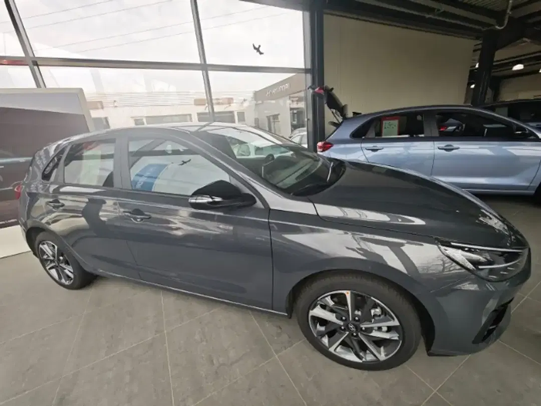 Hyundai i30 - Thumbnail 4