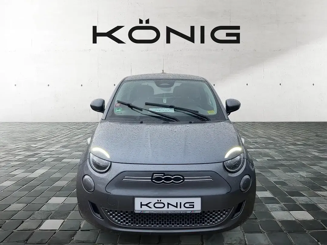 Fiat 500e - Thumbnail 6