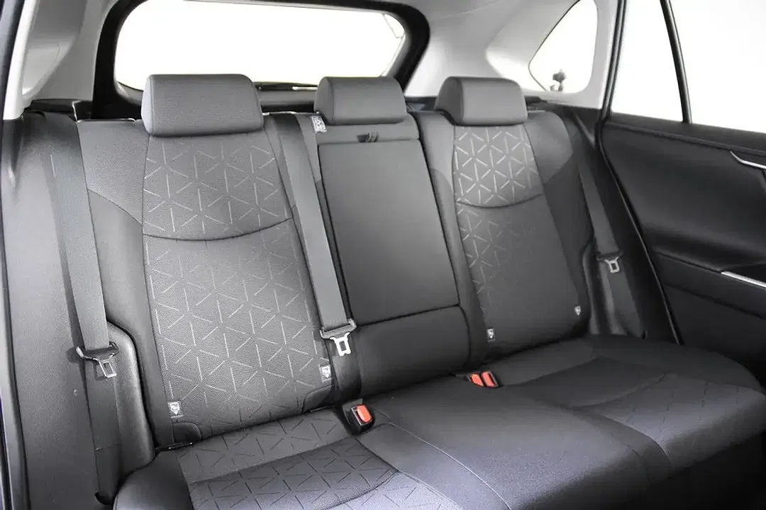 Toyota RAV 4 - Thumbnail 10