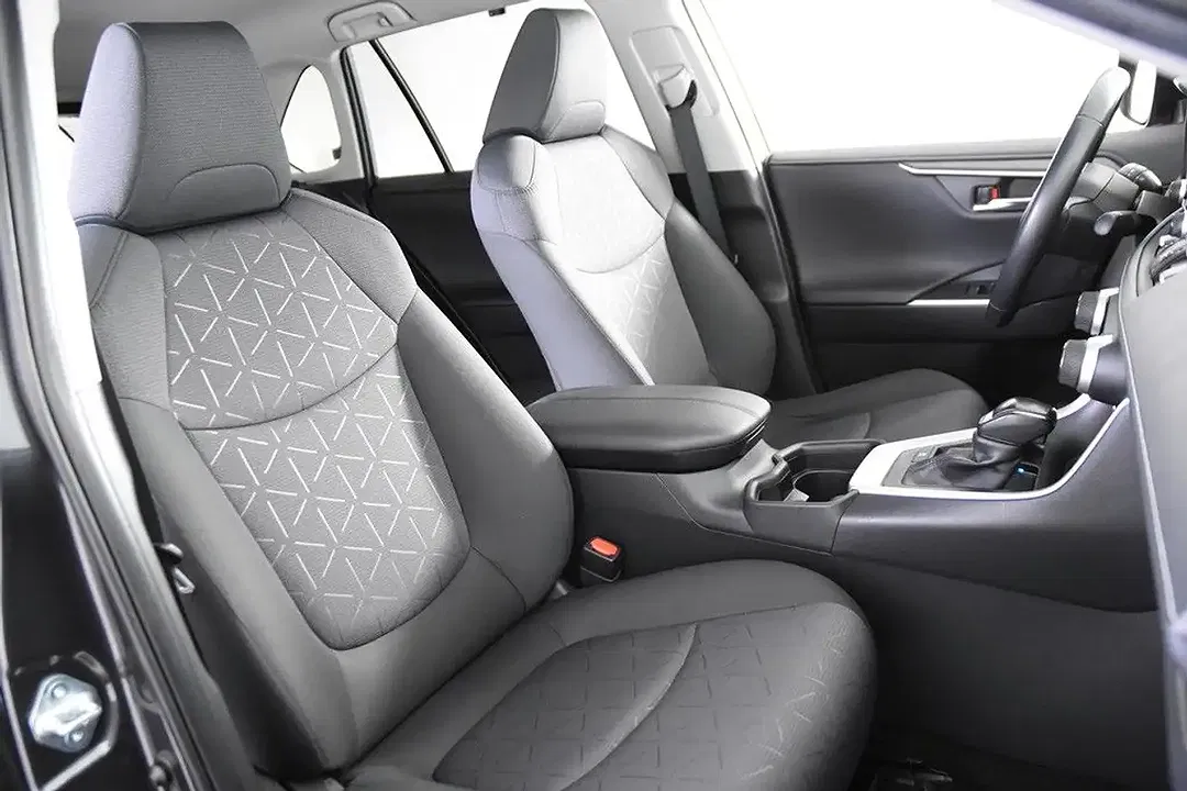 Toyota RAV 4 - Thumbnail 3