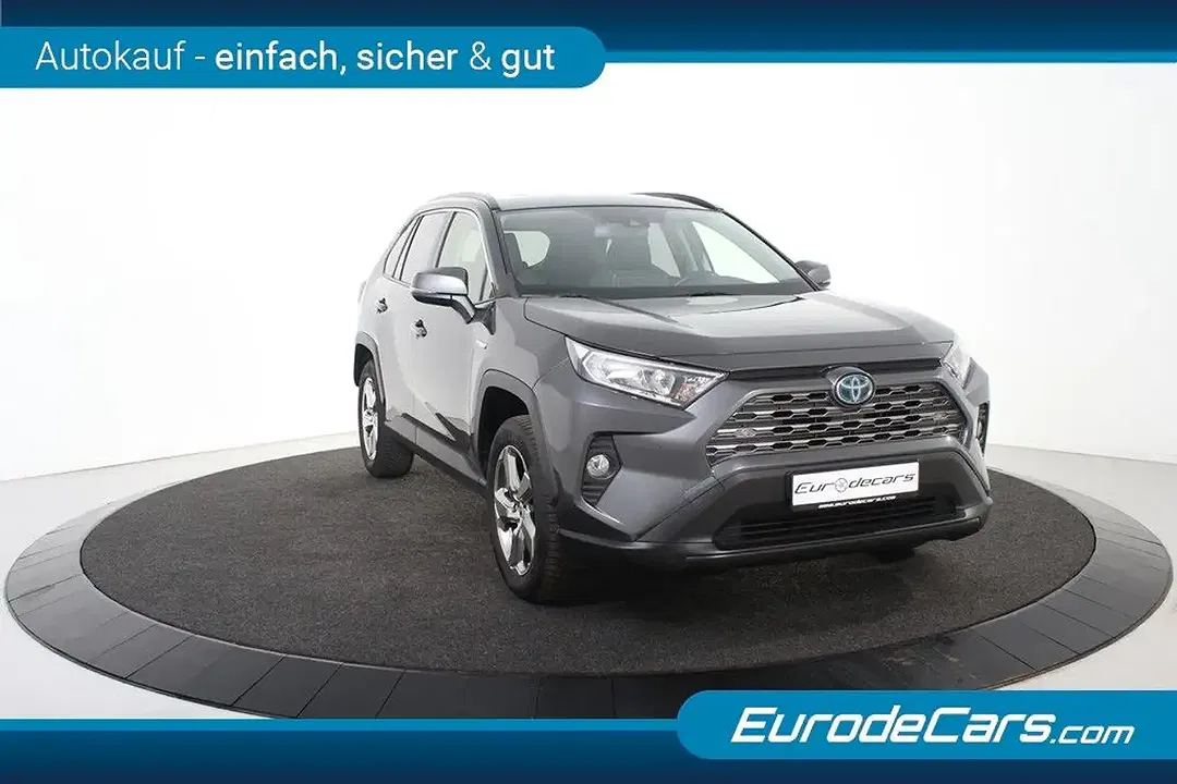Toyota RAV 4 - Thumbnail 8