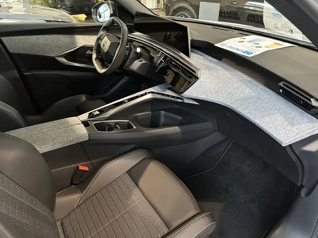 Peugeot 5008 - Thumbnail 11