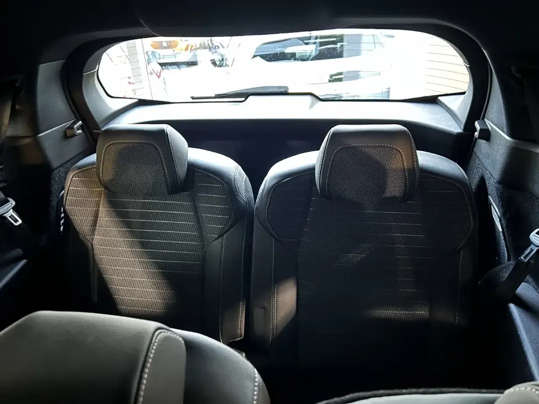 Peugeot 5008 - Thumbnail 8
