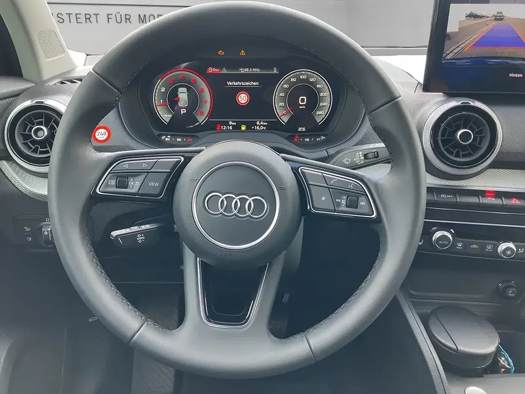 Audi Q2 - Thumbnail 12