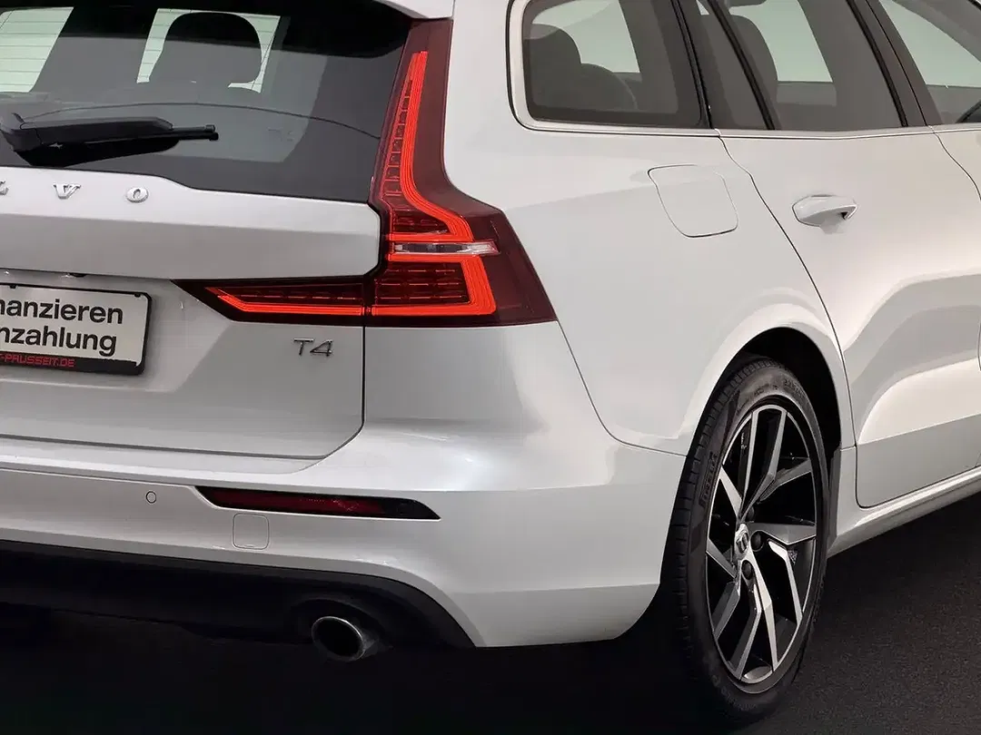 Volvo V60 - Thumbnail 11
