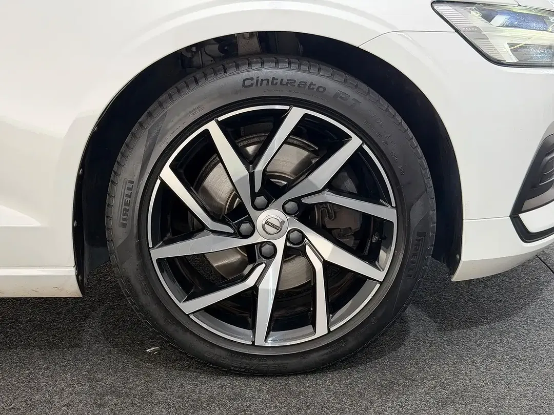 Volvo V60 - Thumbnail 14