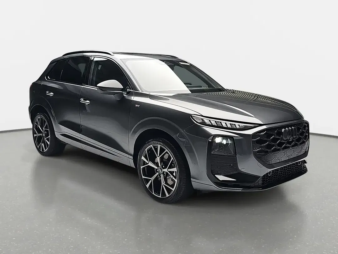 Audi Q3 - Thumbnail 2