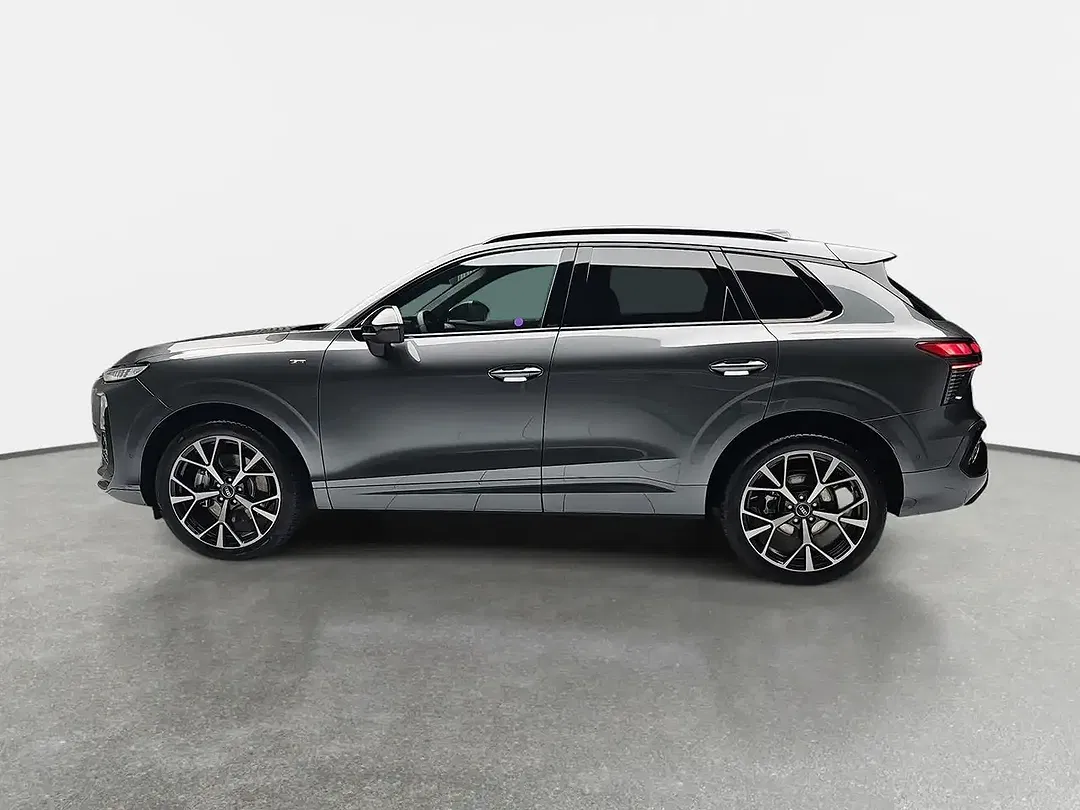 Audi Q3 - Thumbnail 5