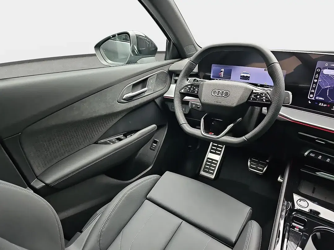 Audi Q3 - Thumbnail 8