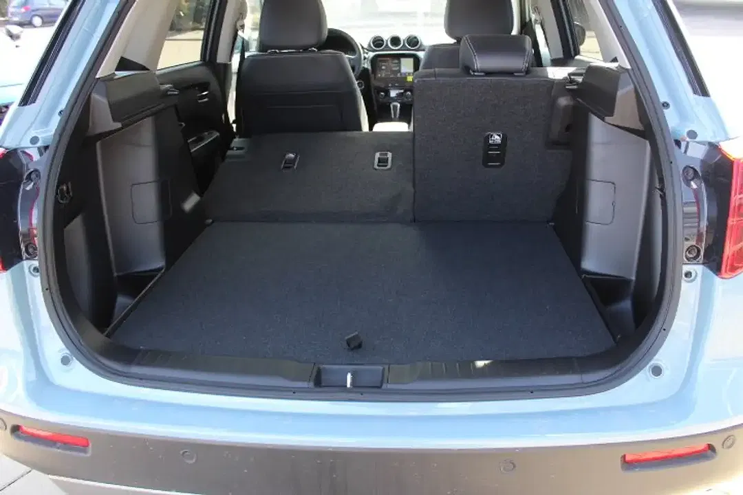 Suzuki Vitara - Thumbnail 8