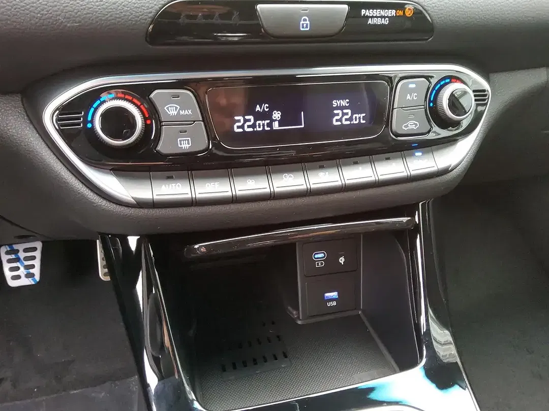 Hyundai i30 - Thumbnail 11